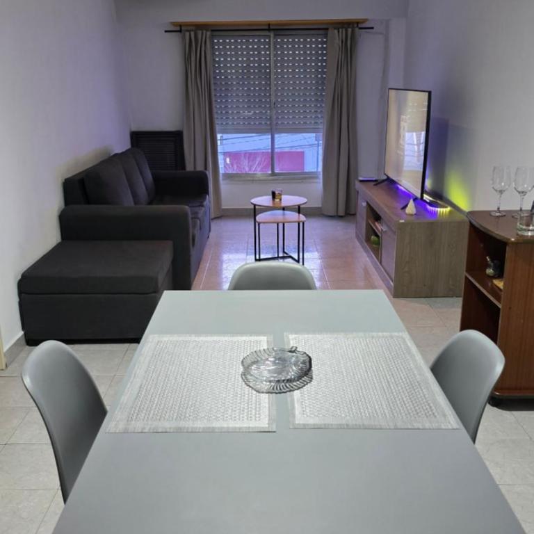  - Room #1715061401 - 1