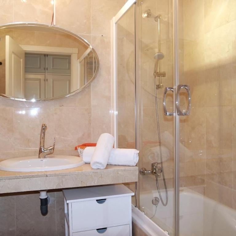  - Room #1715067101 - 4