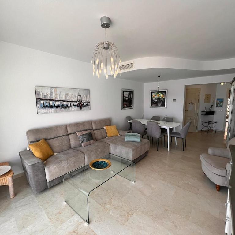  - Room #1715067101 - 10