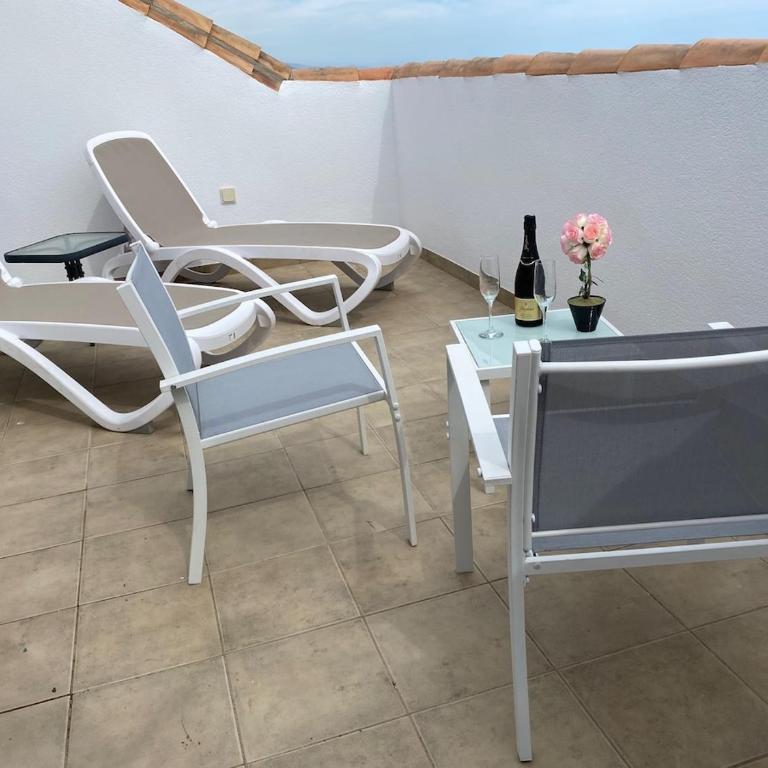  - Room #1715067101 - 12