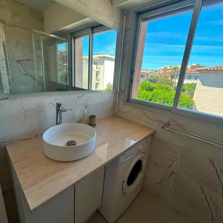 Studio Les Jacinthes Proche Mer - Studio with Balcony - 16