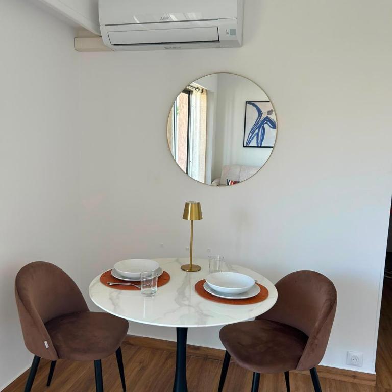 Studio Les Jacinthes Proche Mer - Studio with Balcony - 4
