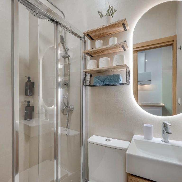 Oliva Apartments Molinillo - One-Bedroom Apartment - 6