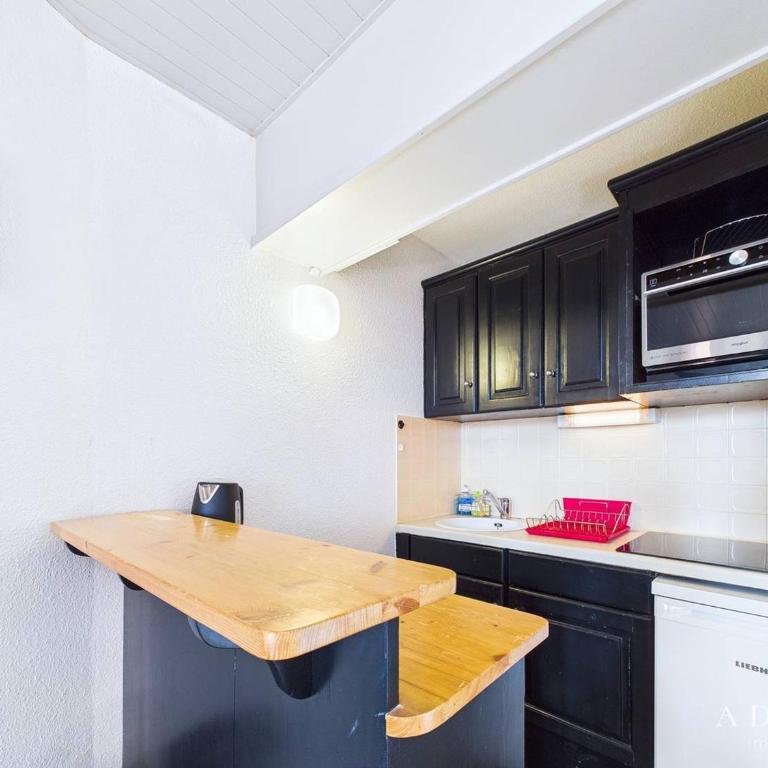 Studio spacieux 4/6 pers, au pied des pistes, balcon sud-ouest, proche commerces - FR-1-398-639 - Studio - 4