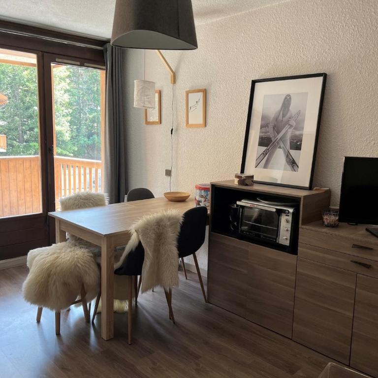 Appartement Meribel Centre - 5 personnes - Apartment mit 1 Schlafzimmer - 5