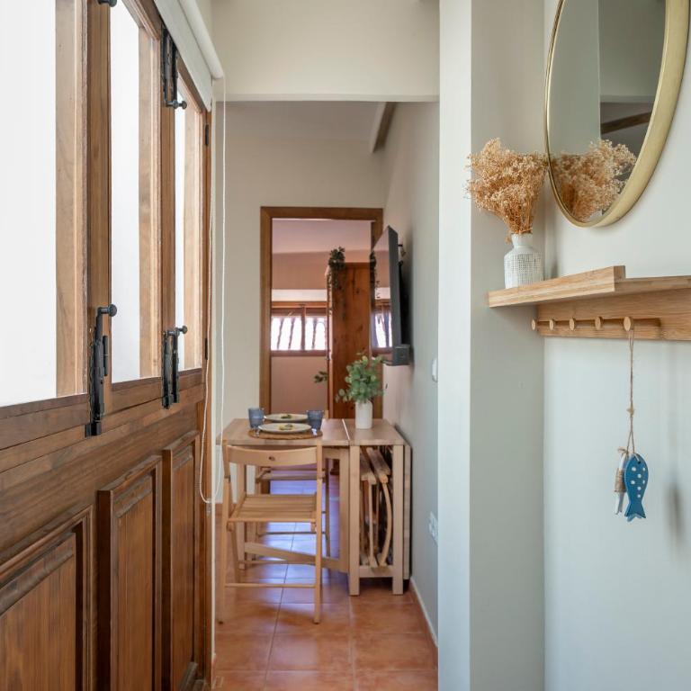 Oliva Apartments Molinillo - One-Bedroom Apartment - 5