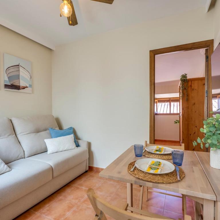 Oliva Apartments Molinillo - One-Bedroom Apartment - 16