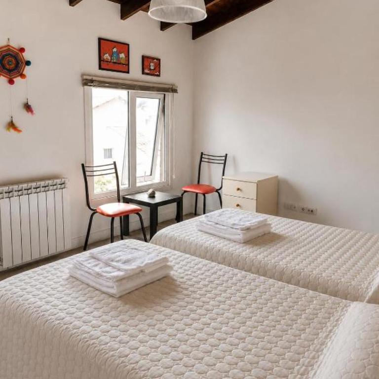  - Room #1715096701 - 6