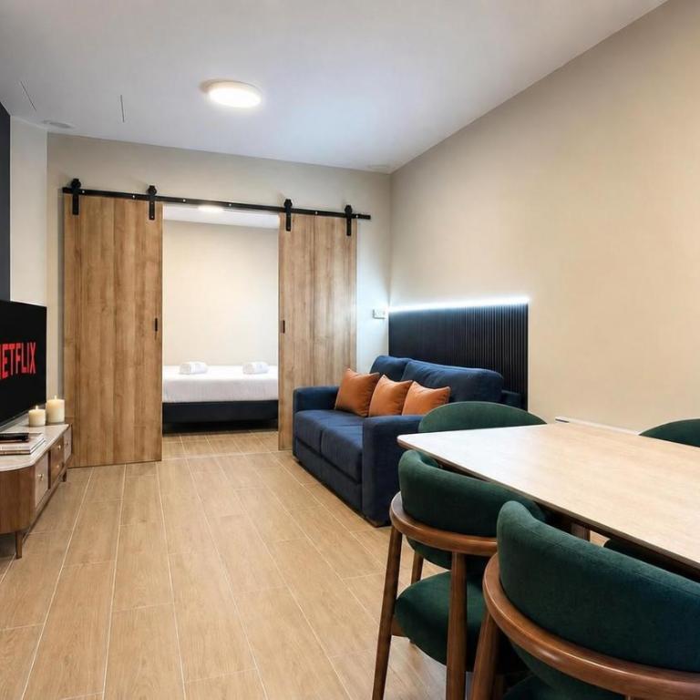 Paris 2BR Apartment with Saint-Joseph-des-Nations View - Appartement 2 Chambres - 17