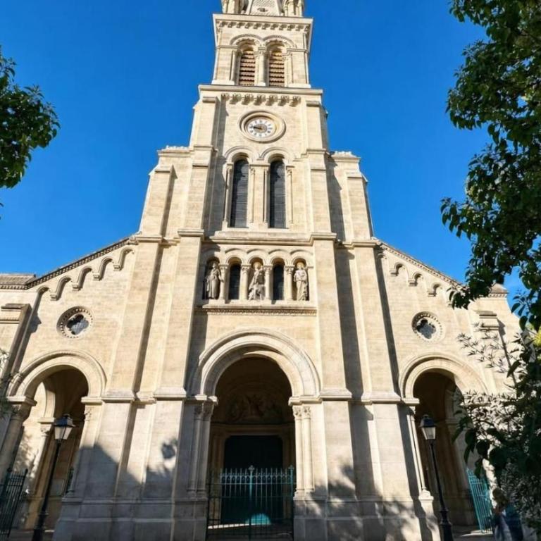 Paris 2BR Apartment with Saint-Joseph-des-Nations View - Appartement 2 Chambres - 37