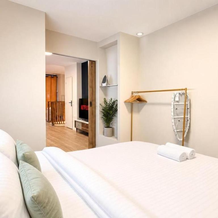 Paris 2BR Apartment with Saint-Joseph-des-Nations View - Appartement 2 Chambres - 43