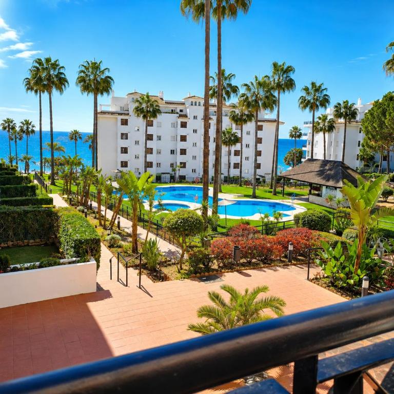 Mi Capricho, Beachfront Apartment - One-Bedroom Apartment with Sea View and Terrace - 8