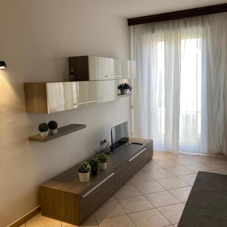 Stella - Two-Bedroom Apartment - 4