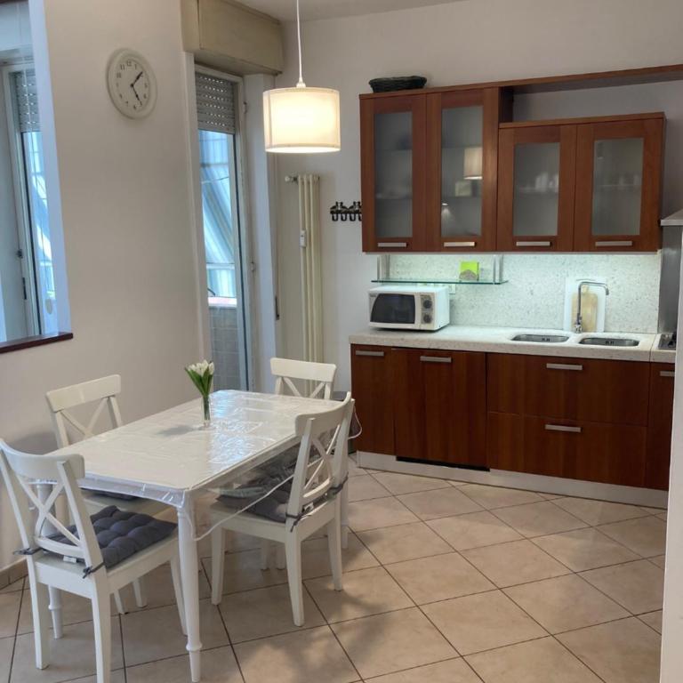 Stella - Two-Bedroom Apartment - 3