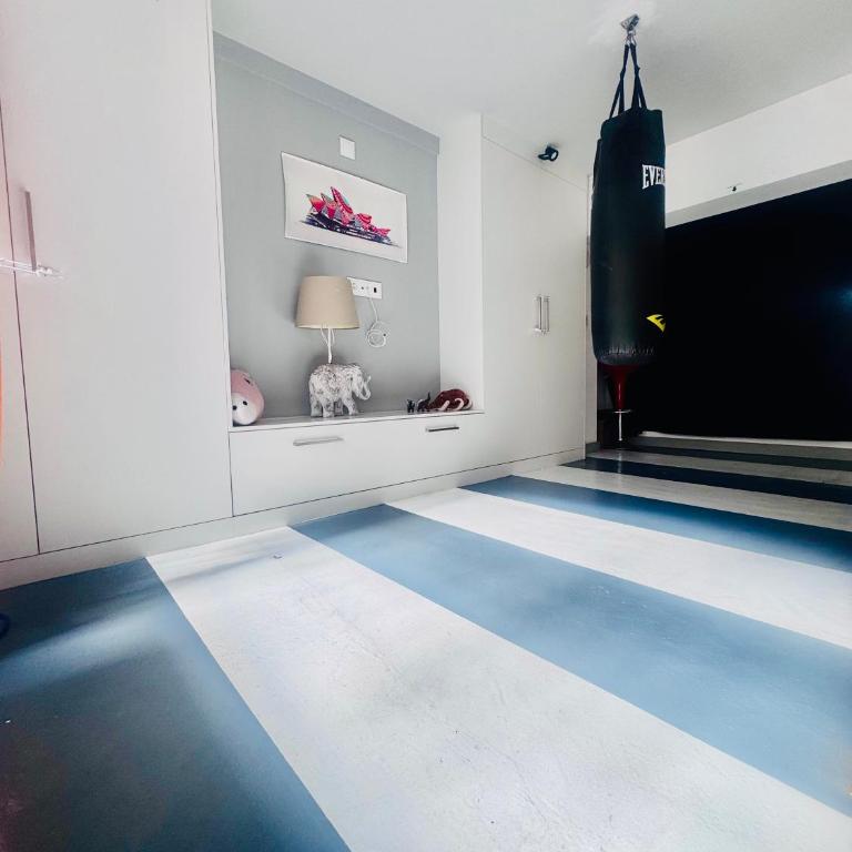 Large Modern Industrial Loft Close to Beaches - Three-Bedroom Apartment - 8