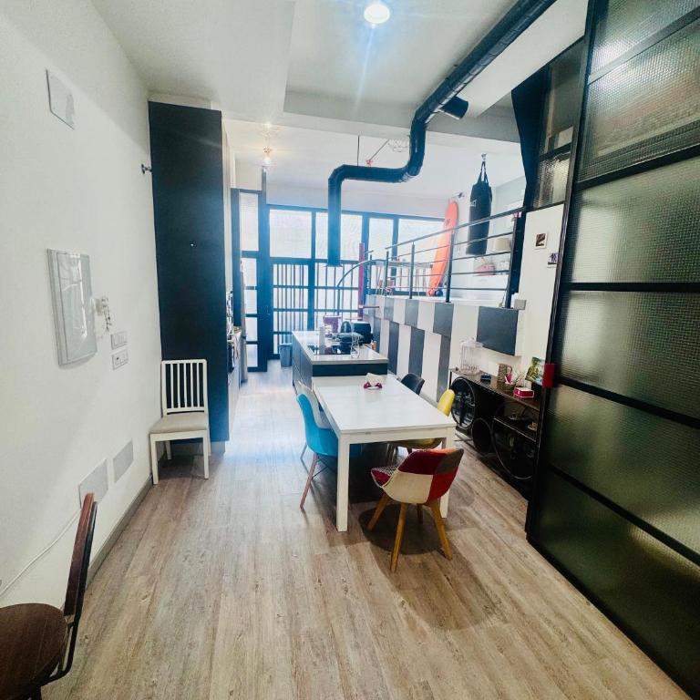 Large Modern Industrial Loft Close to Beaches - Three-Bedroom Apartment - 17