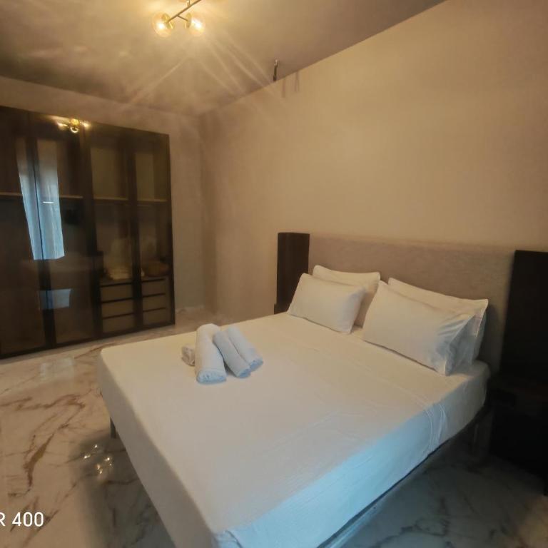  - Room #1715131201 - 5