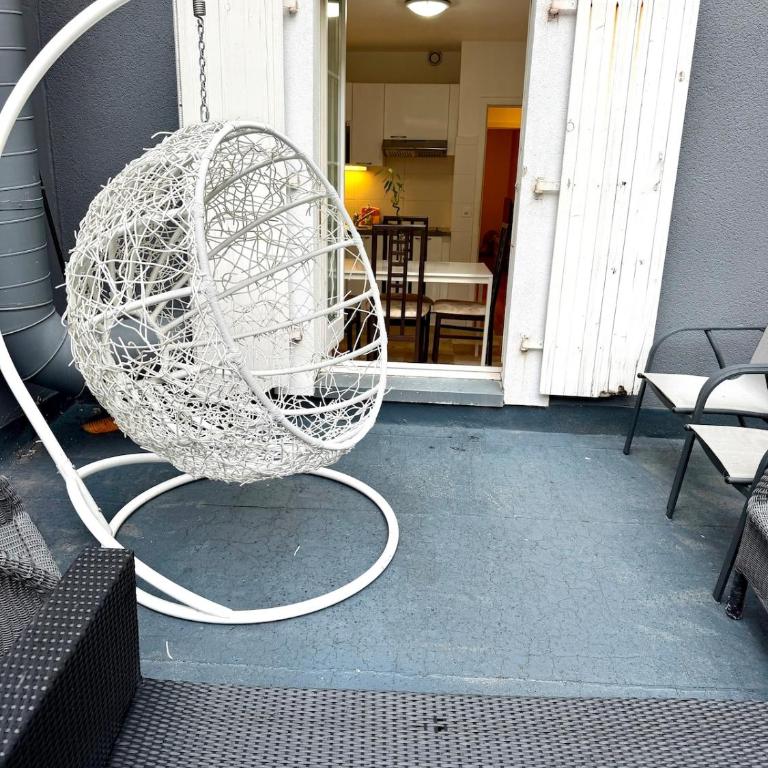 Charm and comfort in the heart of Geneva - Appartement 2 Chambres - 12