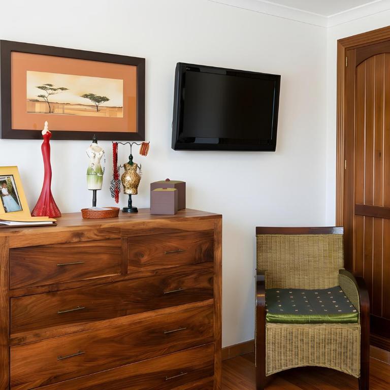 Chalet con piscina privada y amplio jardin SOLO ALQUILAMOS A FAMILIAS - Appartamento - 11
