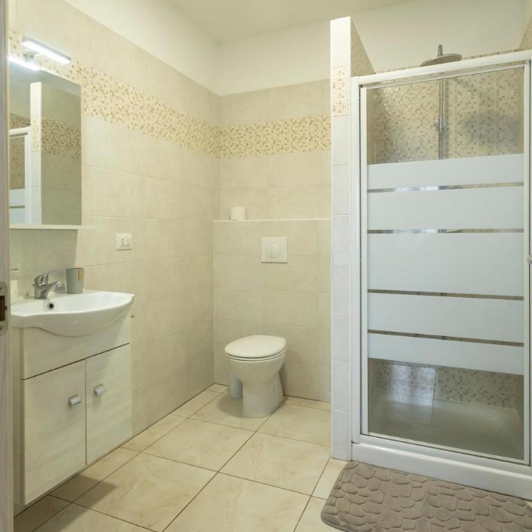Apartment with a large garden in the hills of Turin - Apartamento - 8