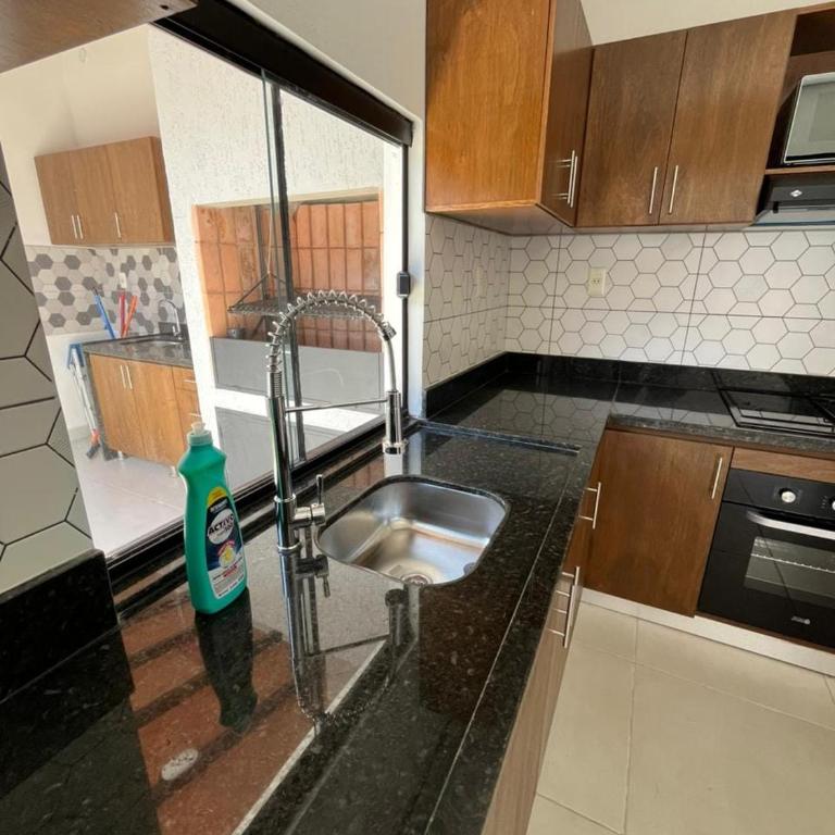 Spacious Modern House with BBQ Area in Asunción - Room #1715156301 - 25