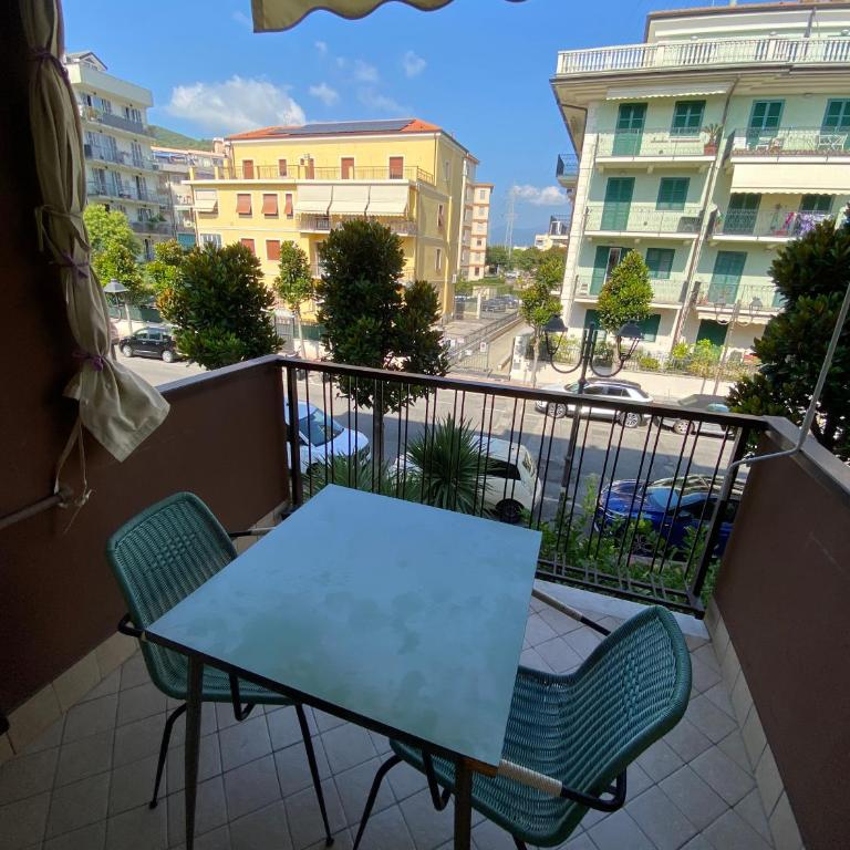 Il Mondo di Giusy Spazioso Trilocale Albenga - Appartamento con 2 Camere da Letto - 8