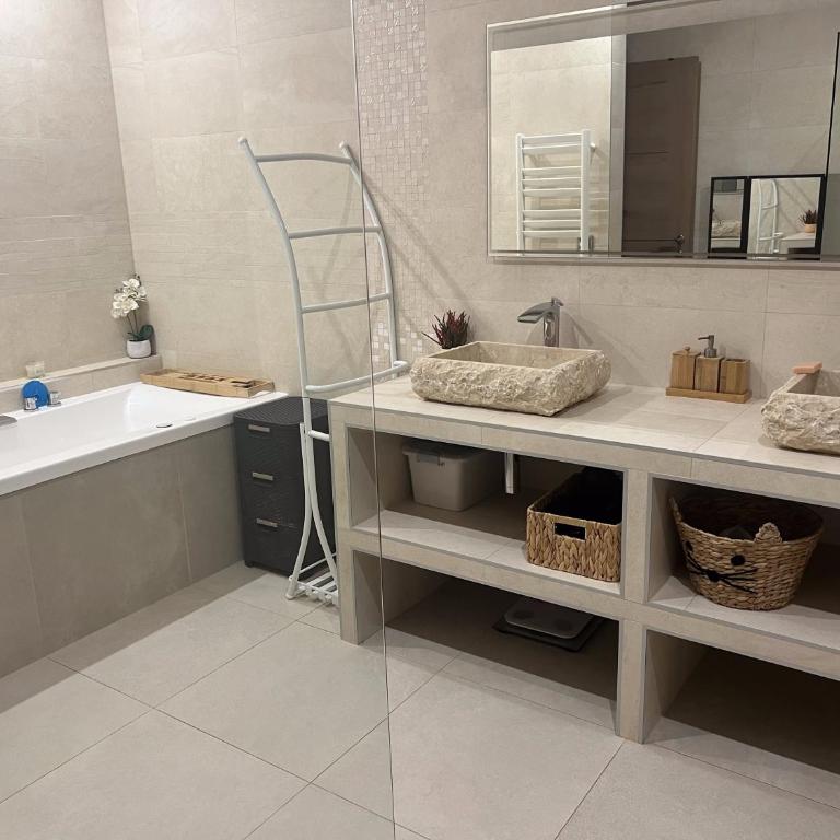 Villa 5 étoiles, piscine chauffée, proche Annecy - Villa avec Piscine Privée - 21