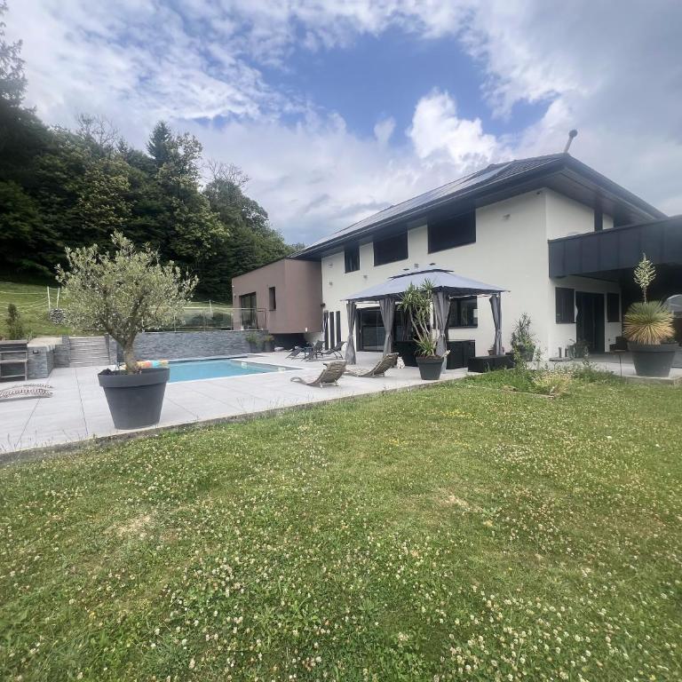 Villa 5 étoiles, piscine chauffée, proche Annecy - Villa avec Piscine Privée - 33