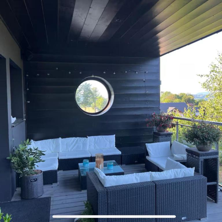 Villa 5 étoiles, piscine chauffée, proche Annecy - Villa avec Piscine Privée - 35