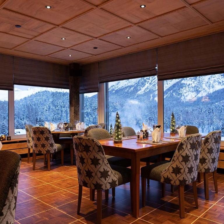 Apartment 132 with Pool, Gym and Sauna - Champfèr - Apartment mit Balkon - 31