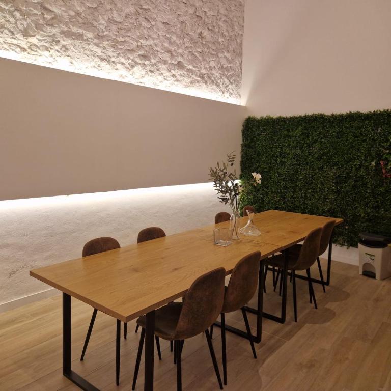 New 2024 luxury design lofts, by Santa Barbara Castle, with pool table, AC and wifi - Apartment mit 3 Schlafzimmern - obere Etage - 4