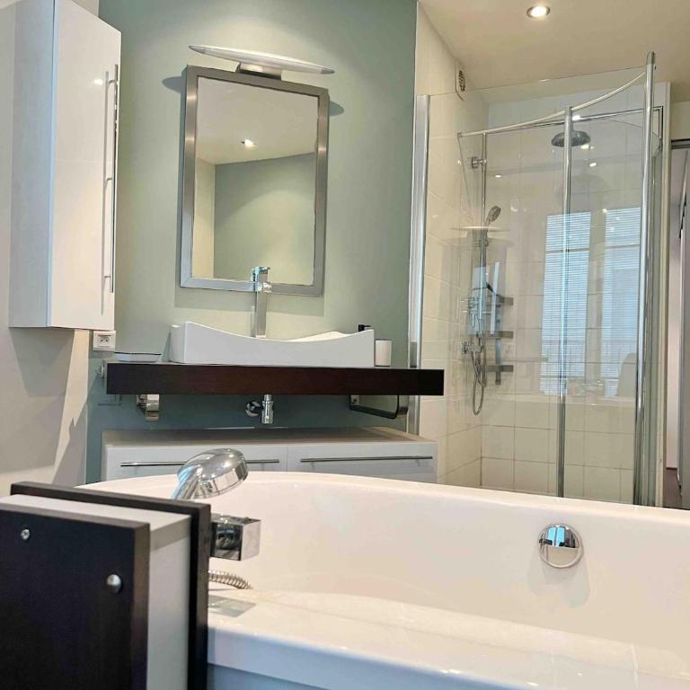  - Room #1715200101 - 7