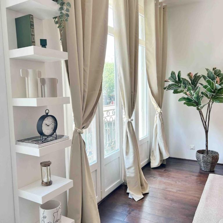  - Room #1715200101 - 33