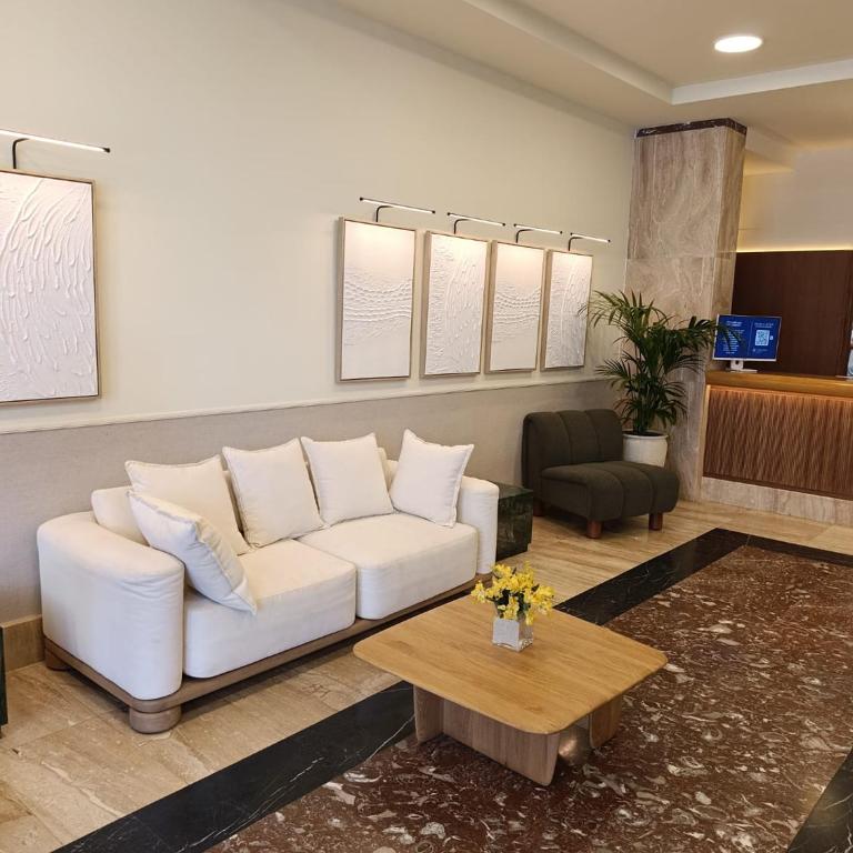 Apartamento Puerto Marina - Appartamento con Balcone - 9