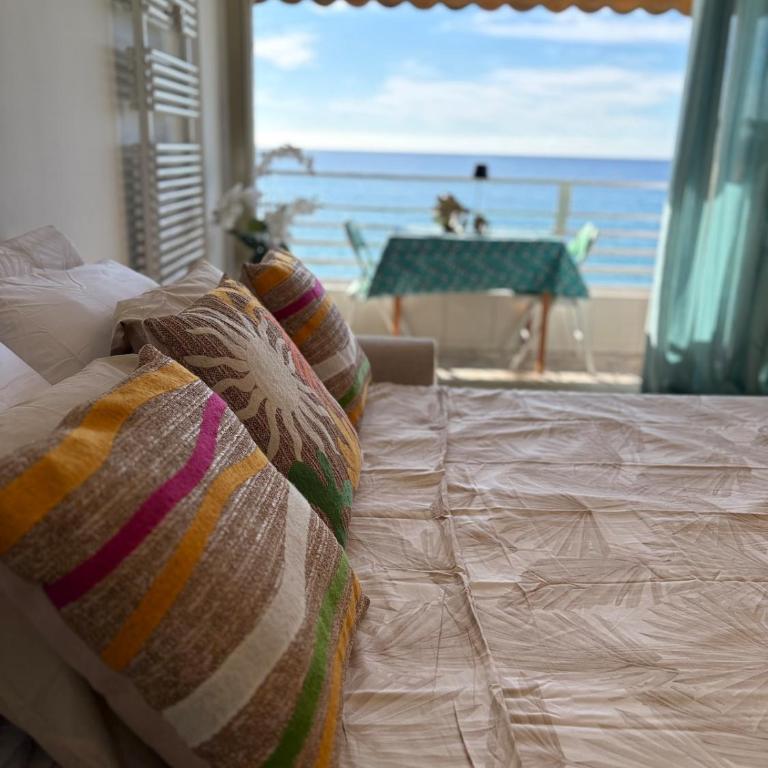  - Room #1715211901 - 3