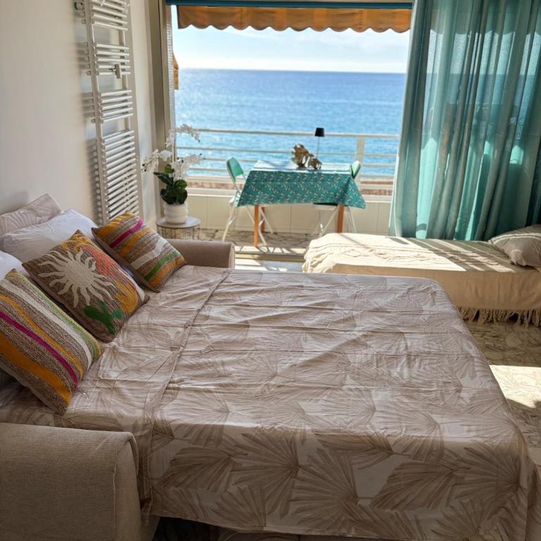  - Room #1715211901 - 14