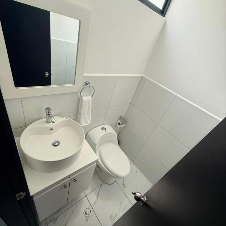 - Room #1714684101 - 2