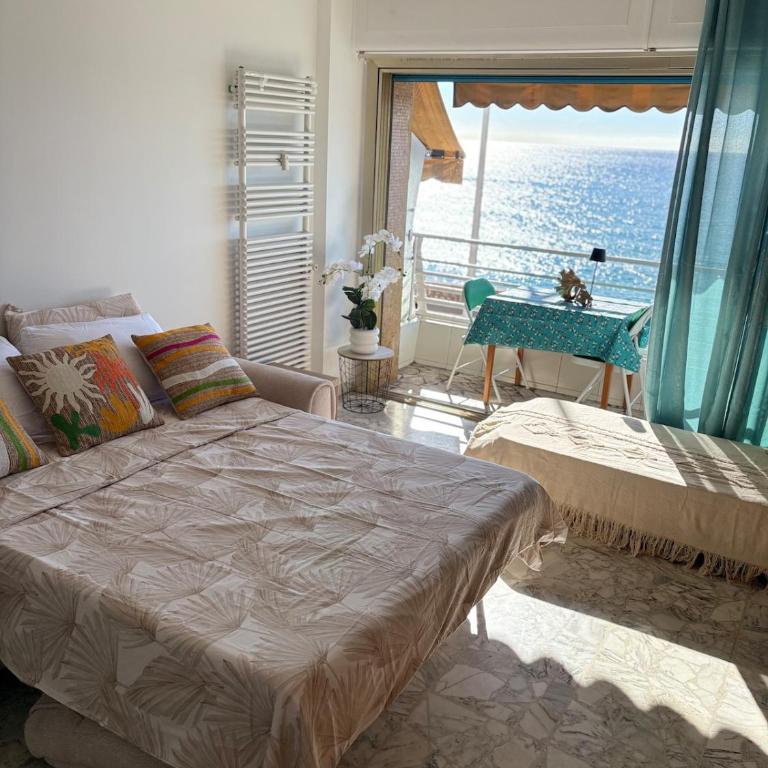  - Room #1715211901 - 30