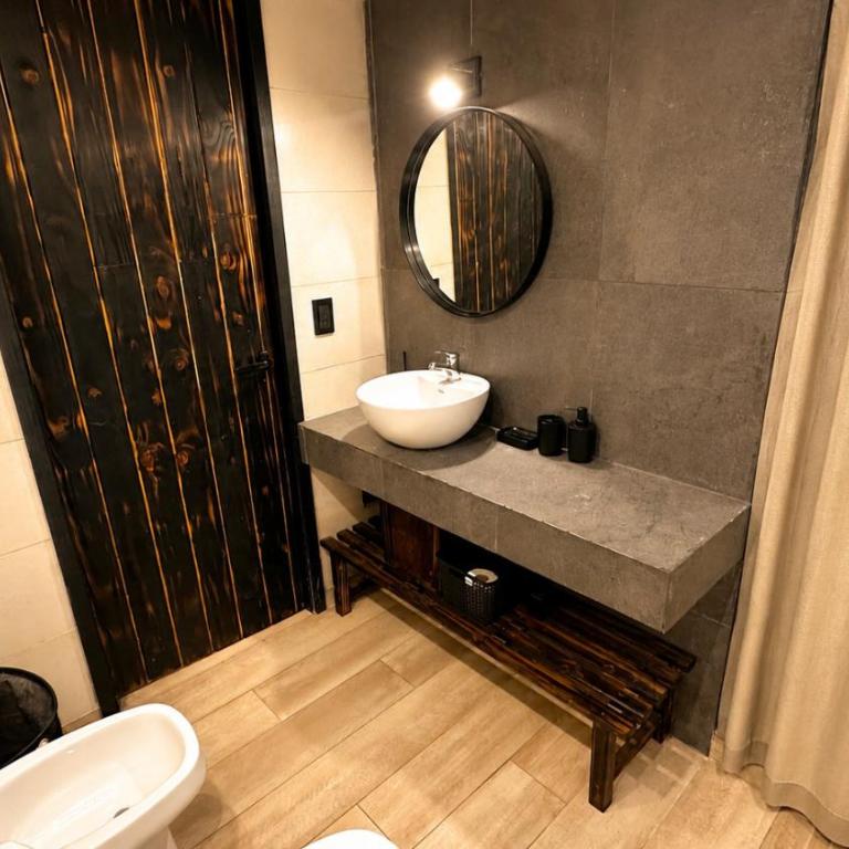  - Room #1715212101 - 6