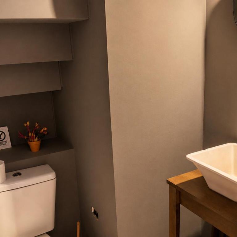  - Room #1715212101 - 15