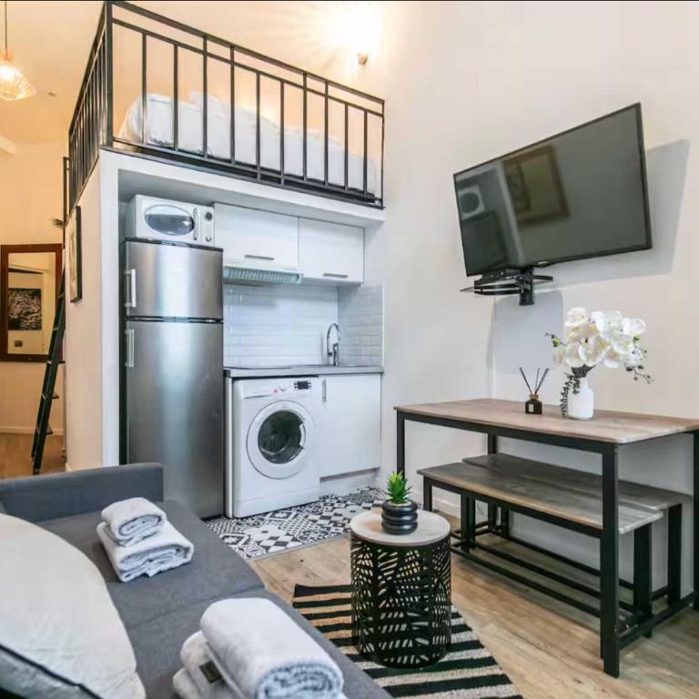 Spacious and cozy apartment - 1BR 8P - Near Bercy - Appartement 1 Chambre - 27