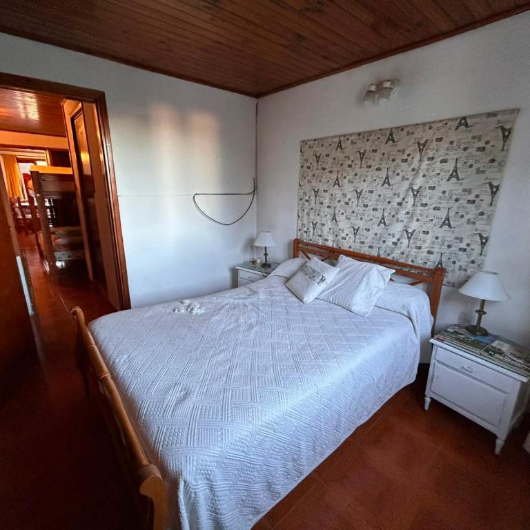 LodePeppe - Three-Bedroom House - 2