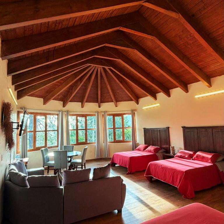 CORTIJO LA CASONA & Bungalow al Pie de la Montaña - Habitación Familiar Deluxe - 5