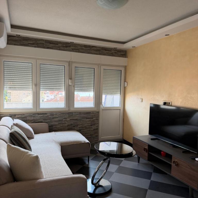 Wolf Apartment with Sea View in City Center - Apartman - 1