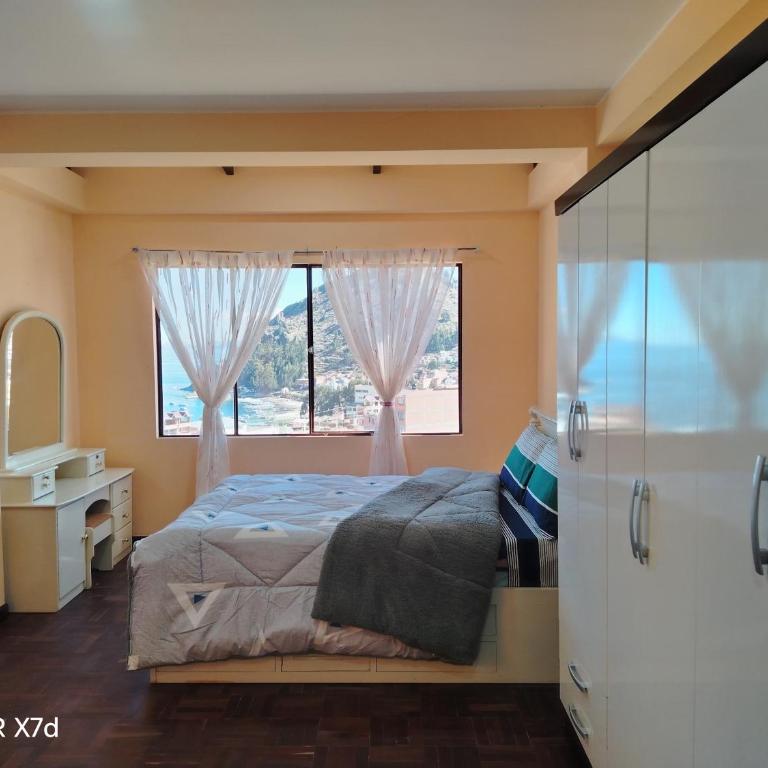 Coworking stay & Villa Bella Leonor - Habitación Doble con vistas al lago - 3