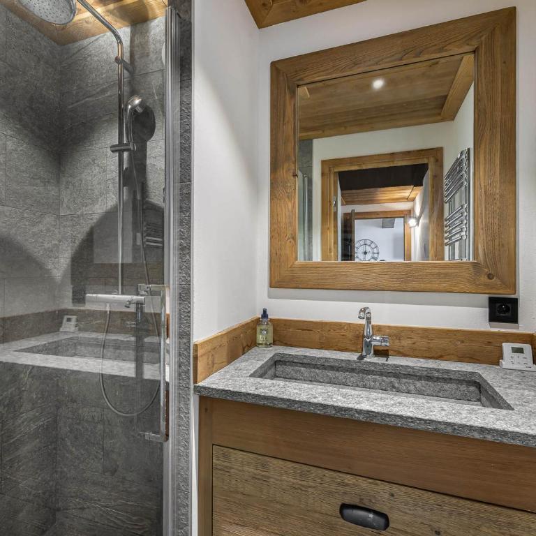 Duplex moderne 10 pers. près des pistes à Courchevel Le Praz - FR-1-568-8 - Apartment (10 Adults) - 12