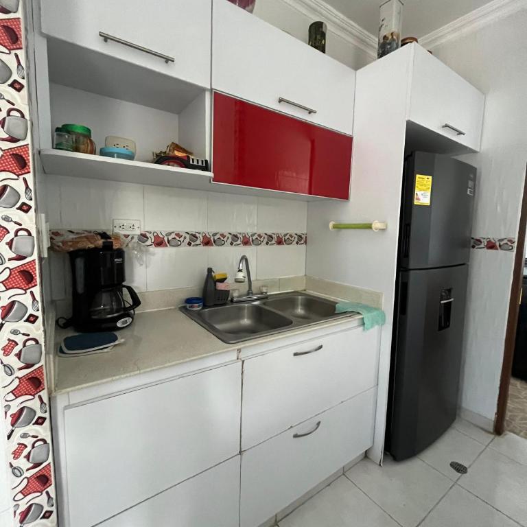 Casa espectacular en conjunto con piscina - Casa de 4 dormitorios - 15