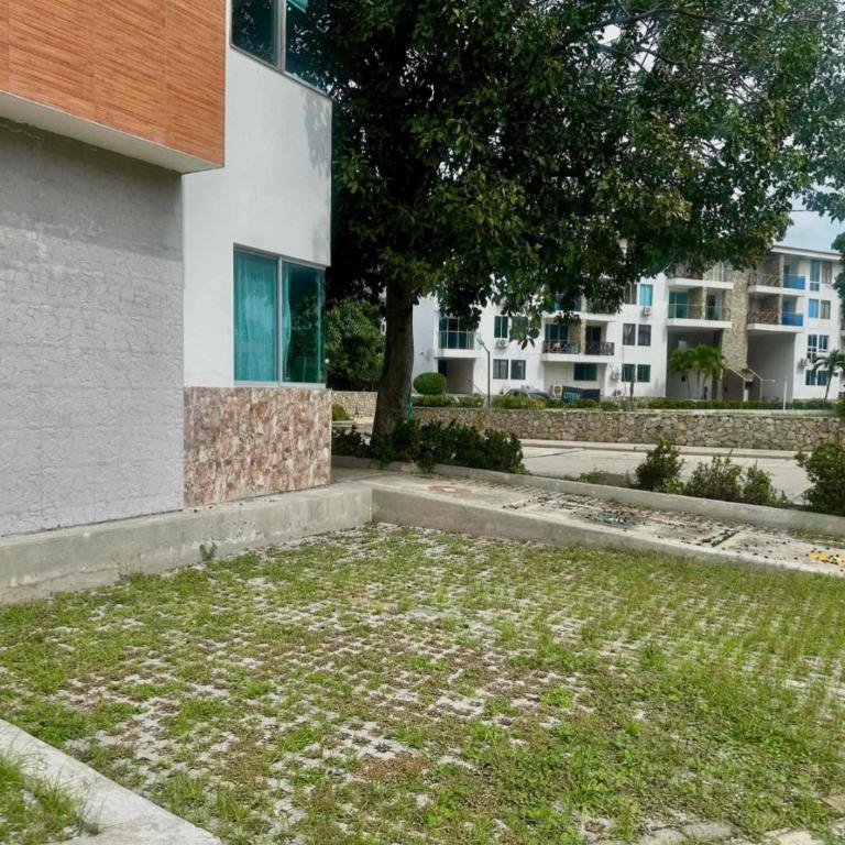 Casa espectacular en conjunto con piscina - Casa de 4 dormitorios - 21