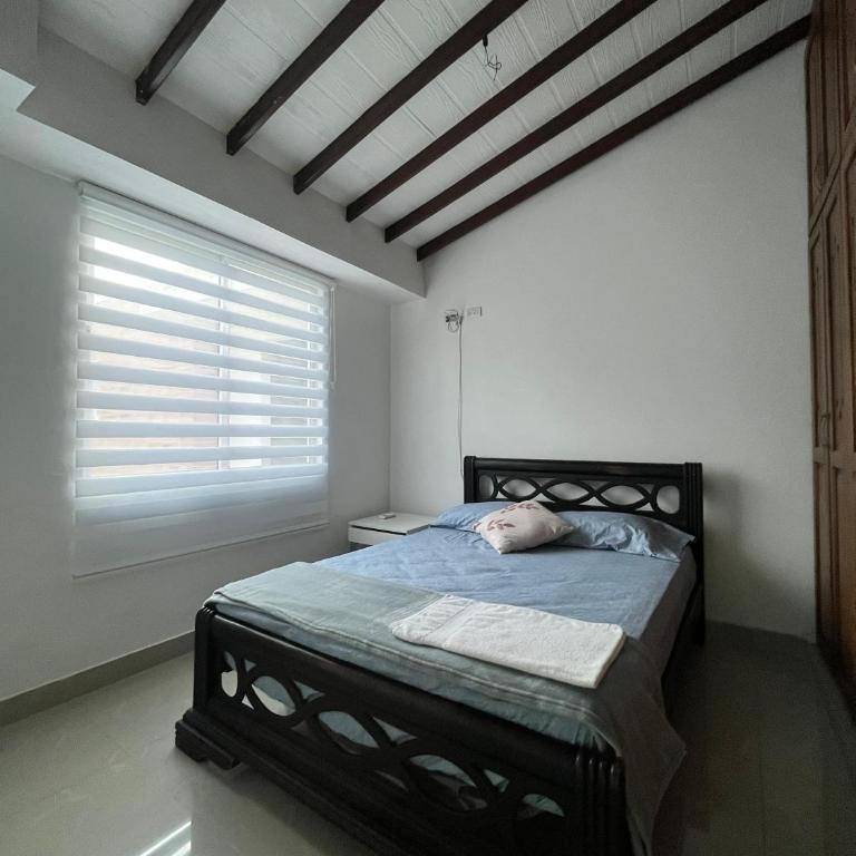 Casa espectacular en conjunto con piscina - Casa de 4 dormitorios - 6