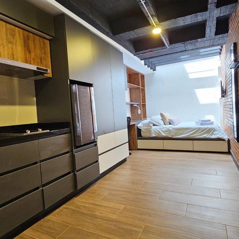 Apto tipo loft 104, cerca a Campus Santoto y Uptc - Apartamento - 17